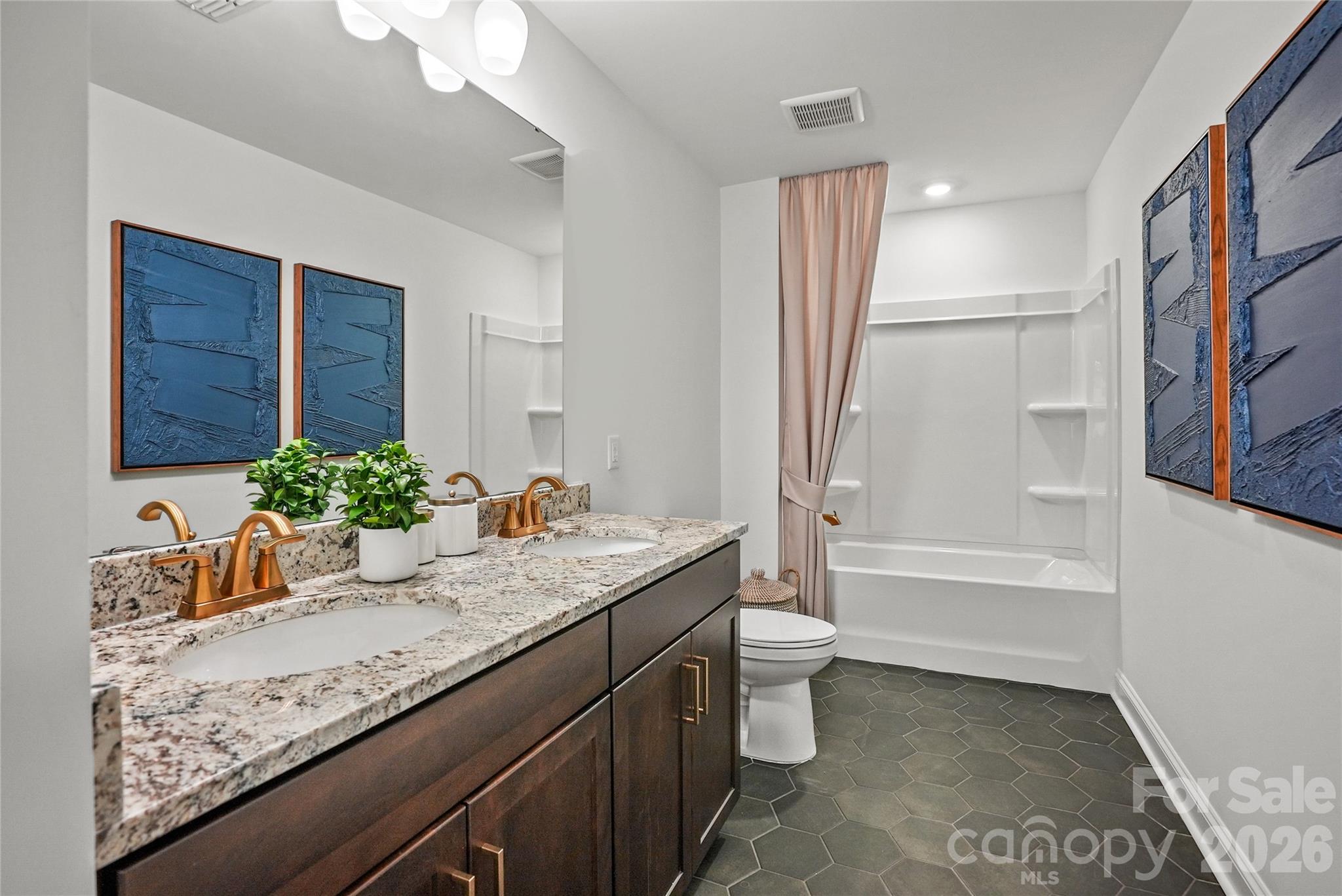 2130 Riverbend Avenue — Monroe