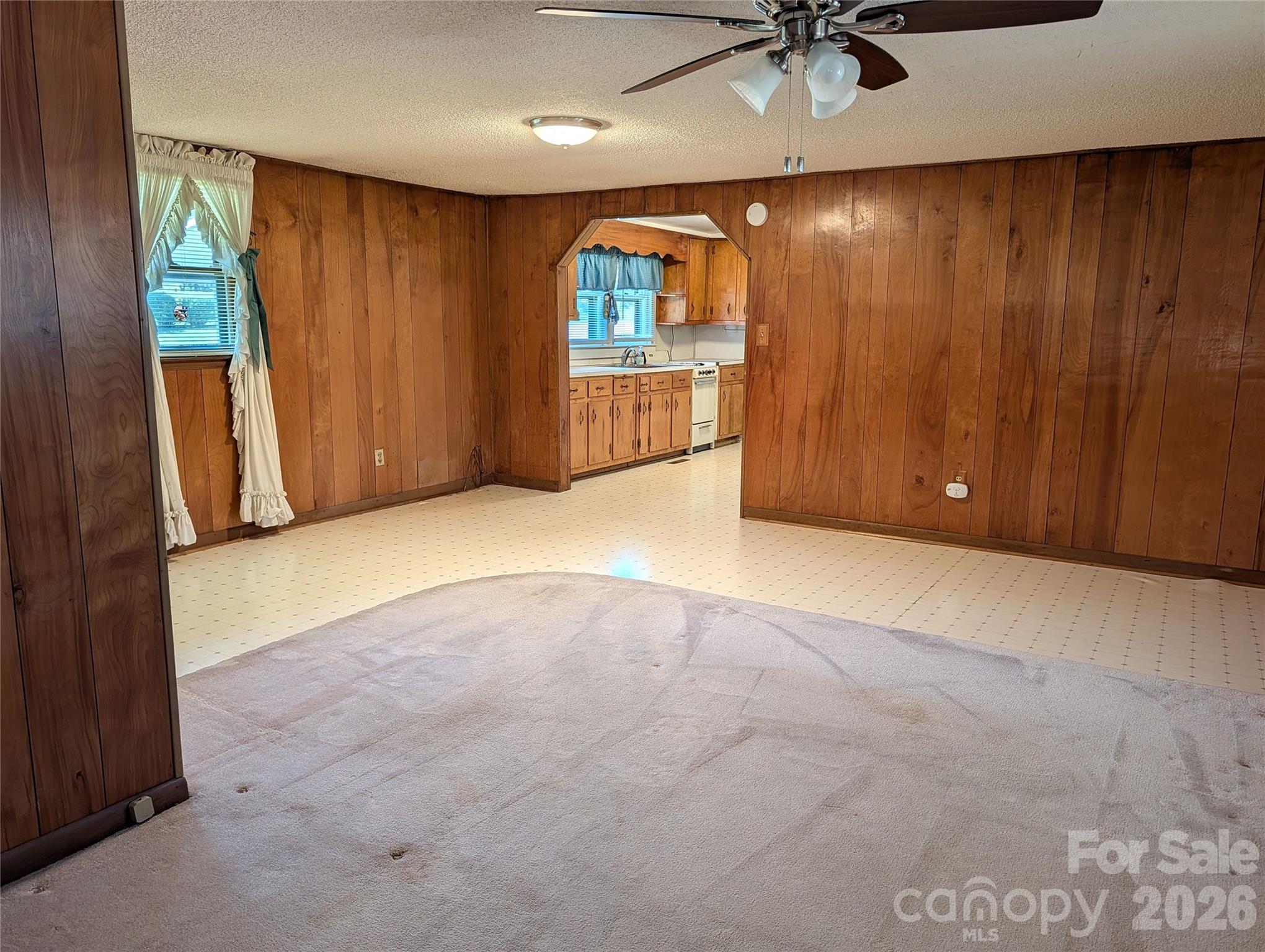 4053 Roddey Road — Catawba