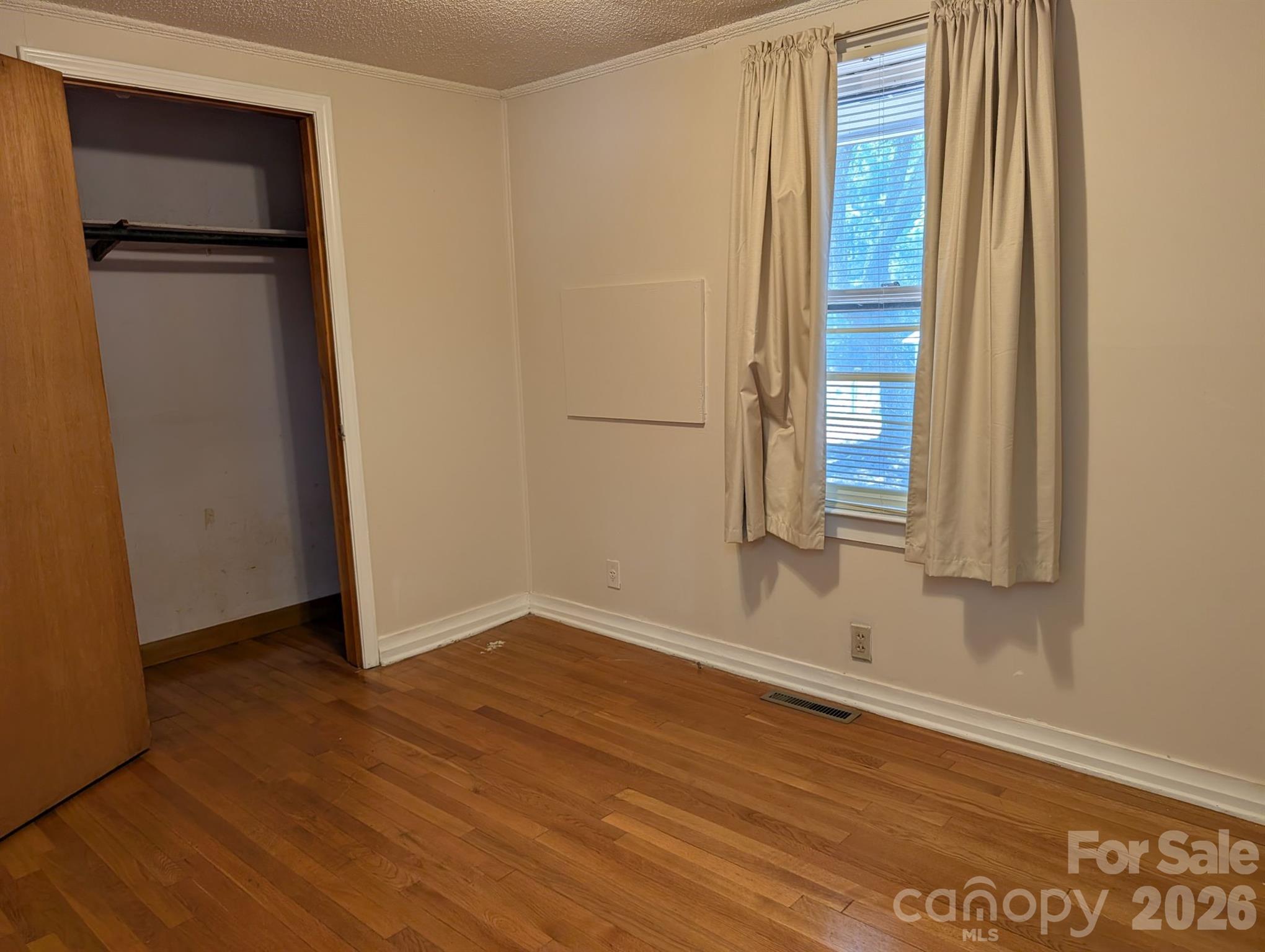 4053 Roddey Road — Catawba