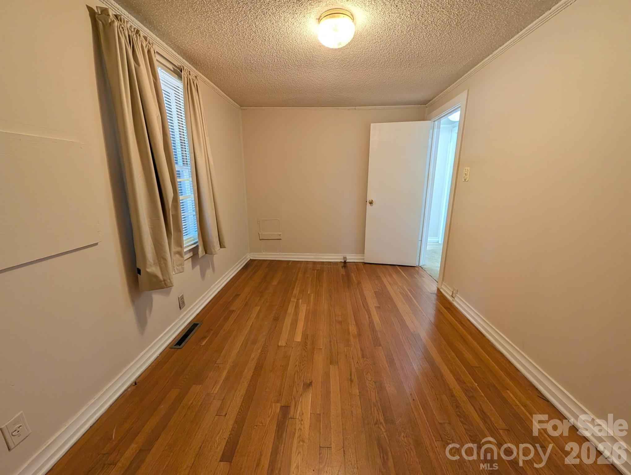 4053 Roddey Road — Catawba