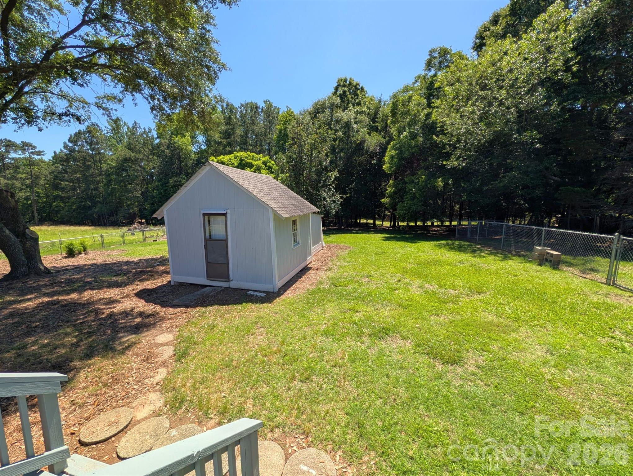 4053 Roddey Road — Catawba