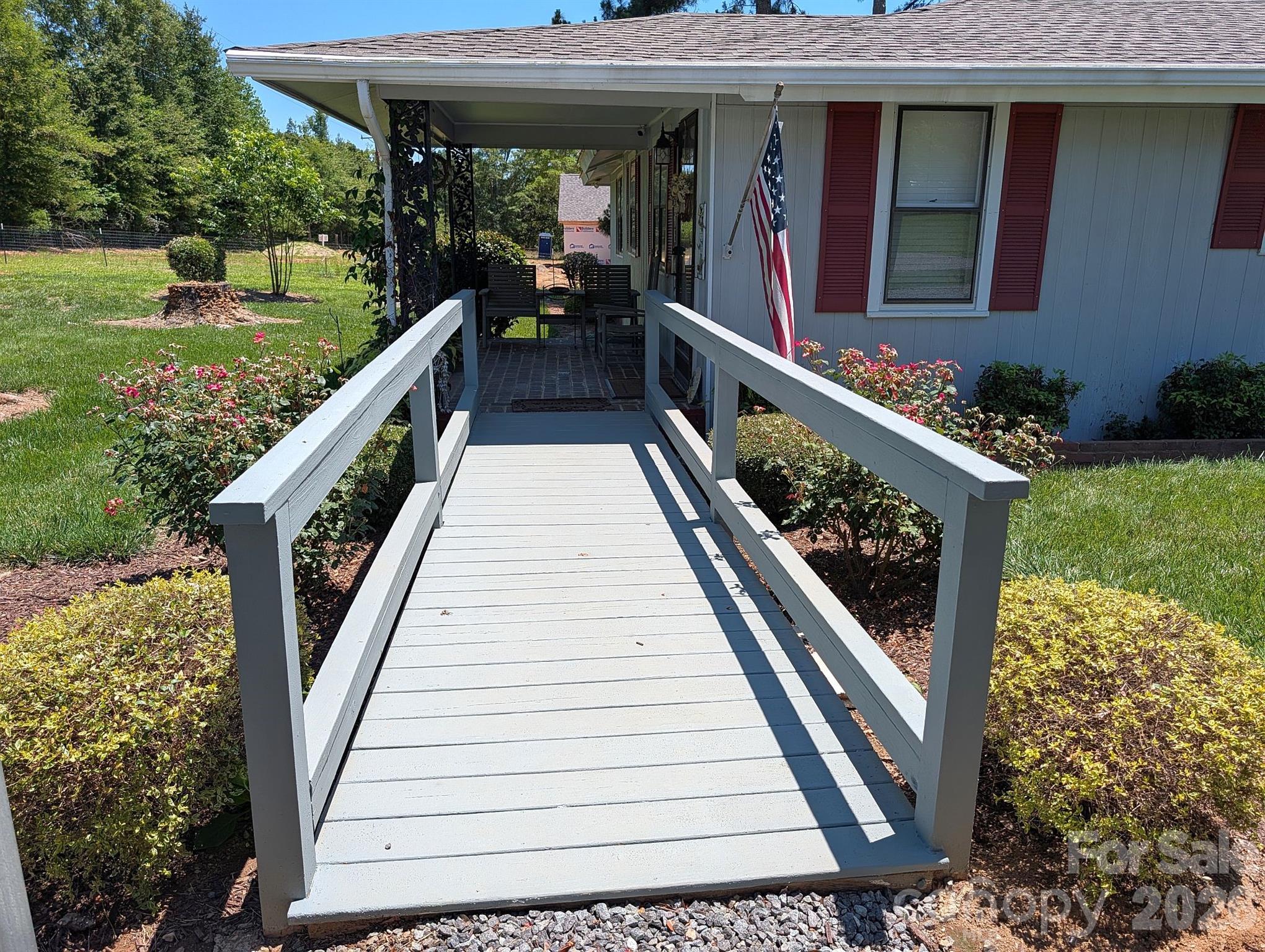 4053 Roddey Road — Catawba