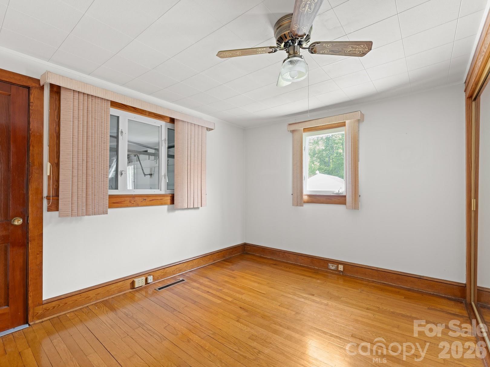 1230 Dana Road — Hendersonville