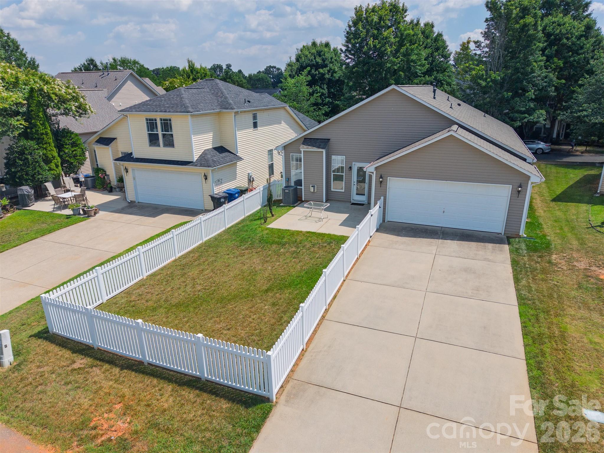 15718 Seafield Lane — Huntersville