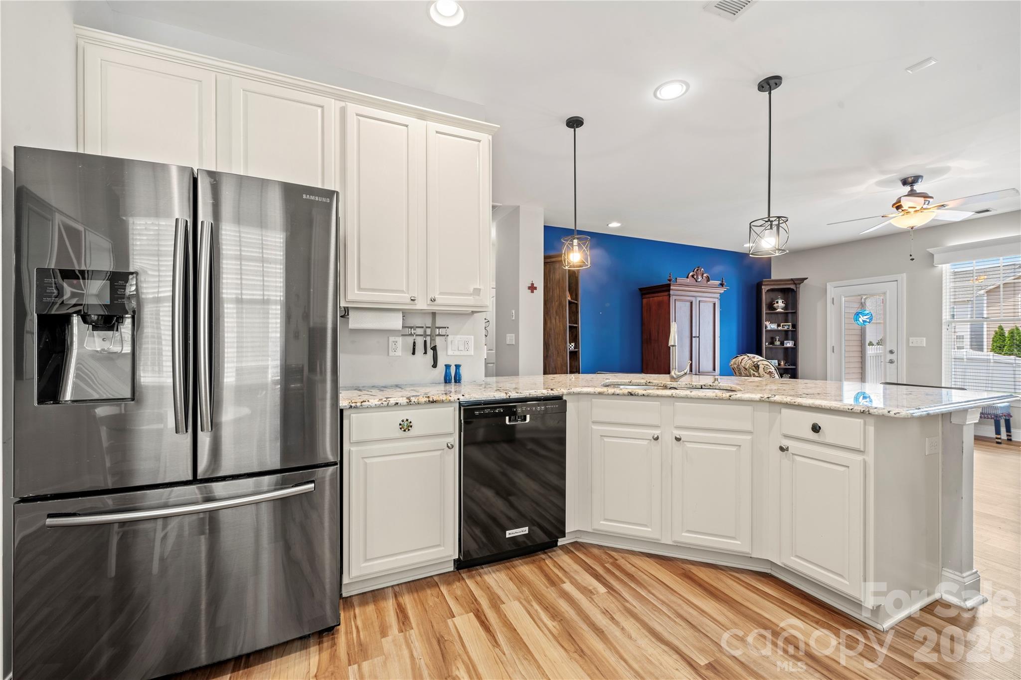 15718 Seafield Lane — Huntersville