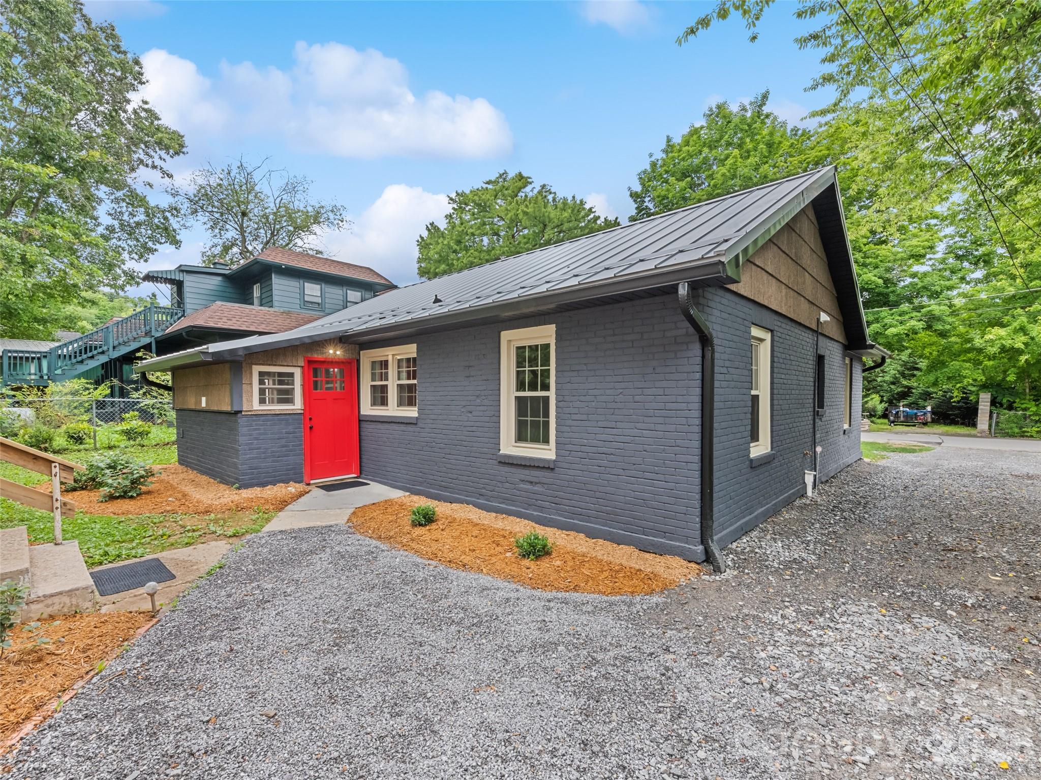 259 & 253 Richland Street — Waynesville