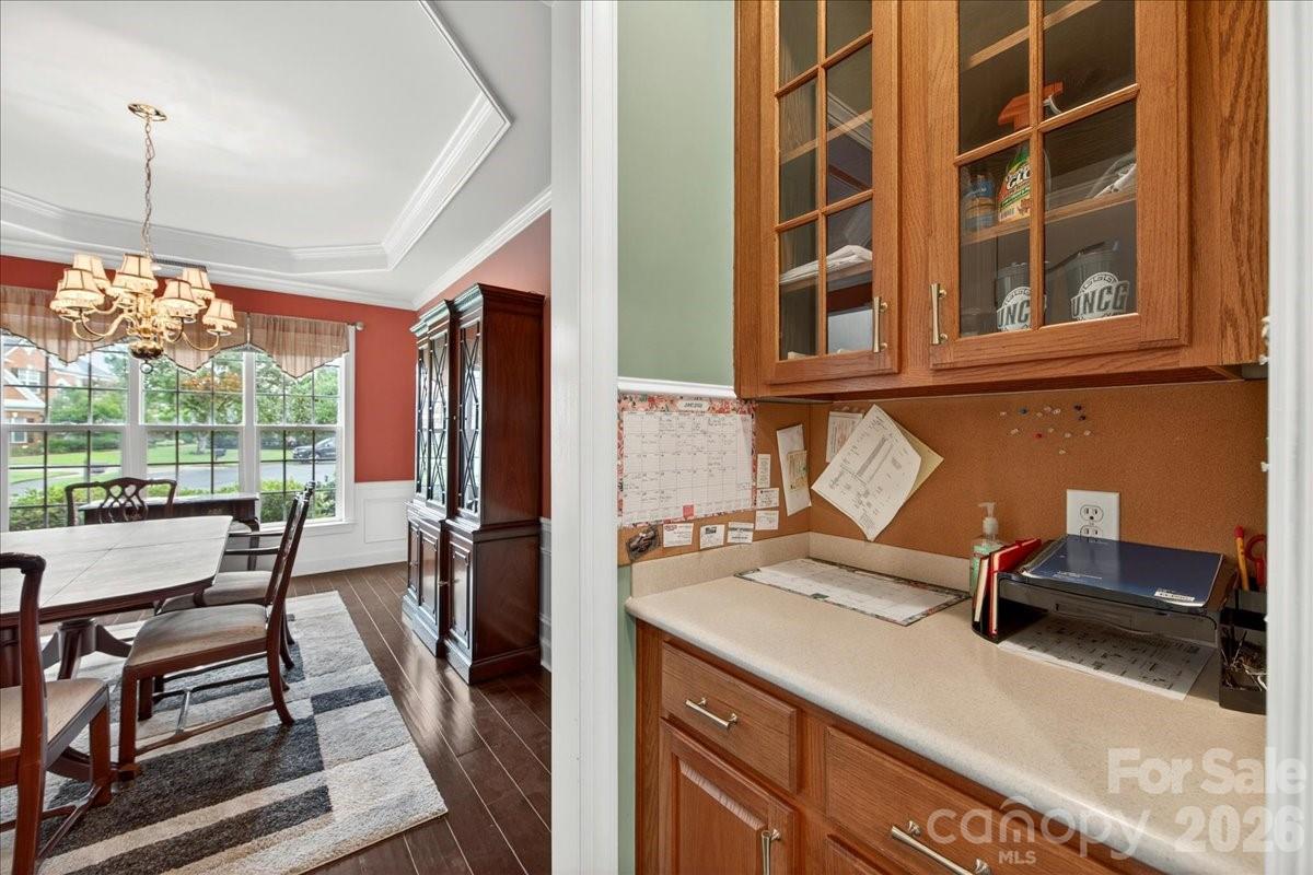 10604 Knight Castle Drive #60 — Charlotte
