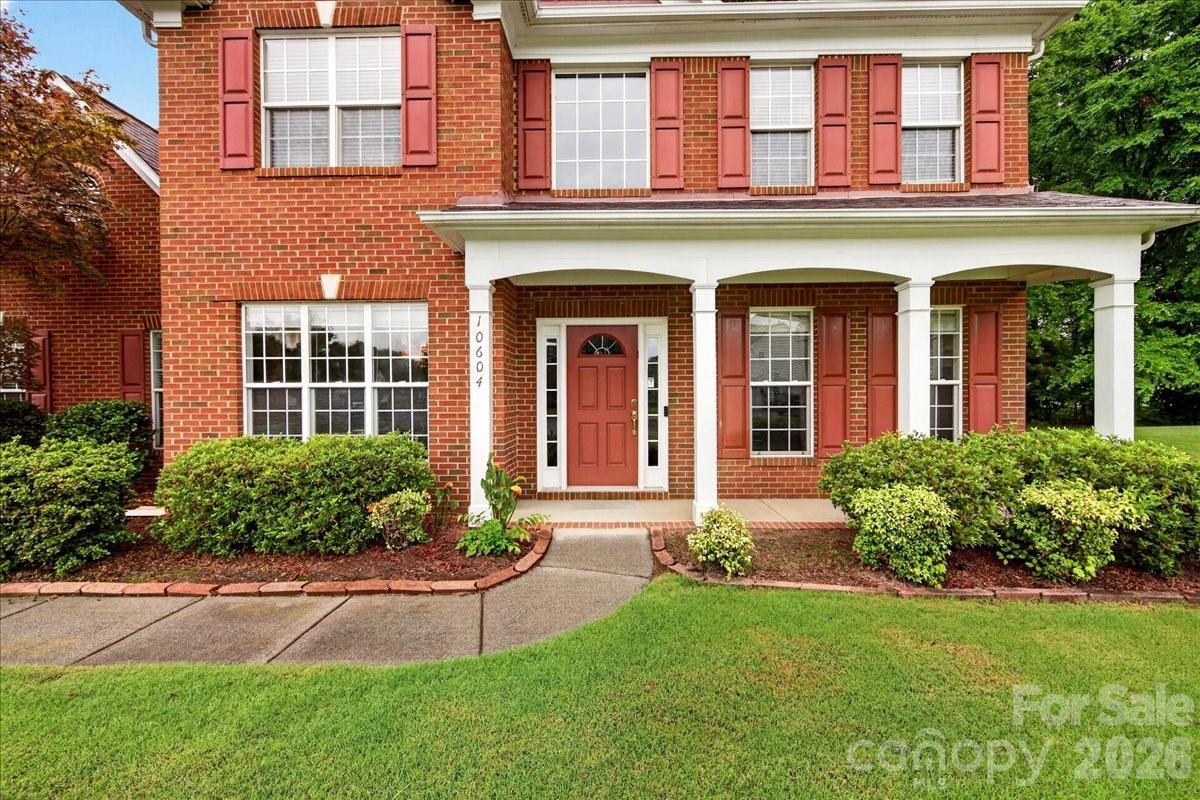 10604 Knight Castle Drive #60 — Charlotte