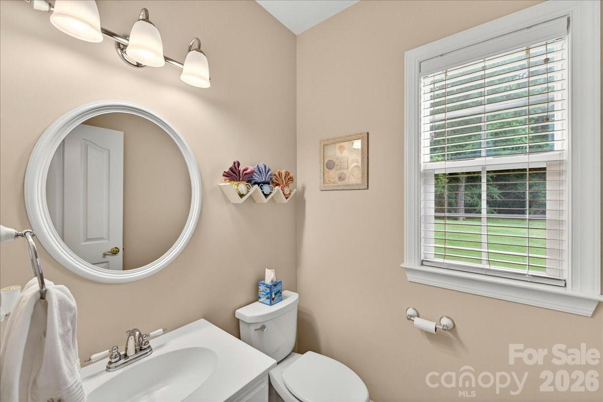 10604 Knight Castle Drive #60 — Charlotte