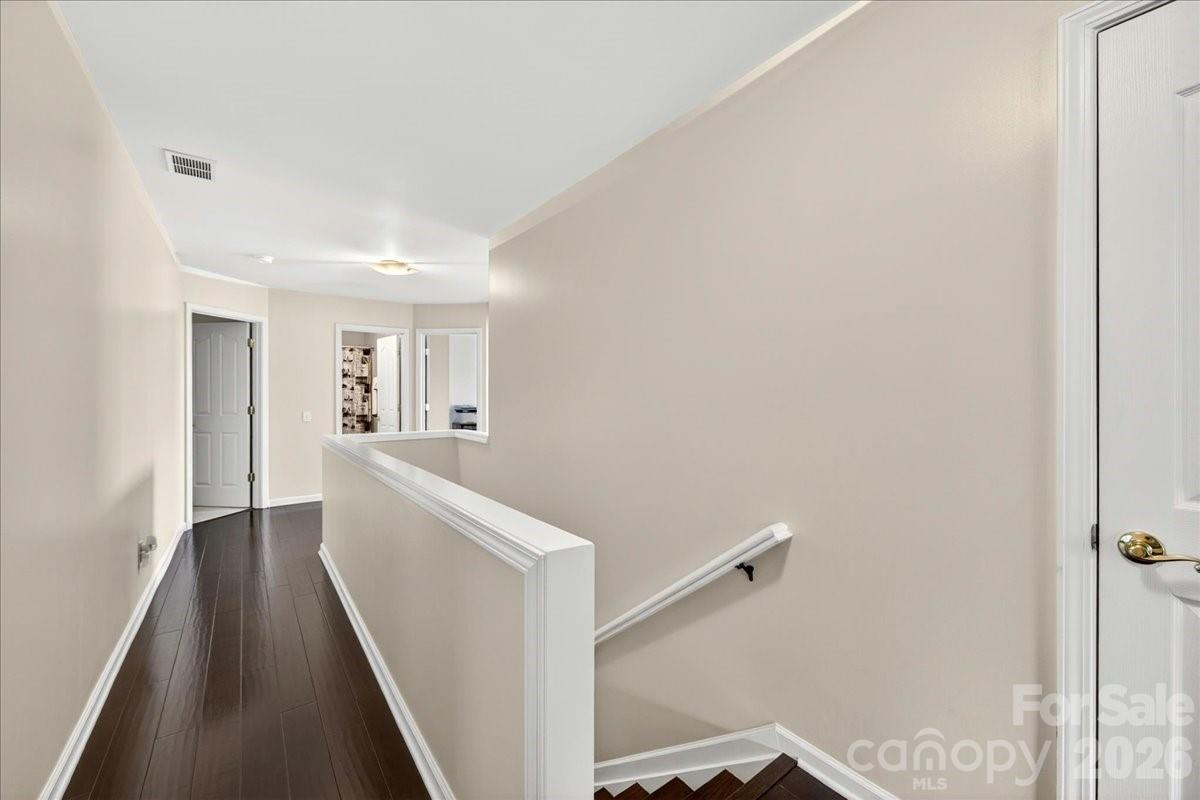 10604 Knight Castle Drive #60 — Charlotte