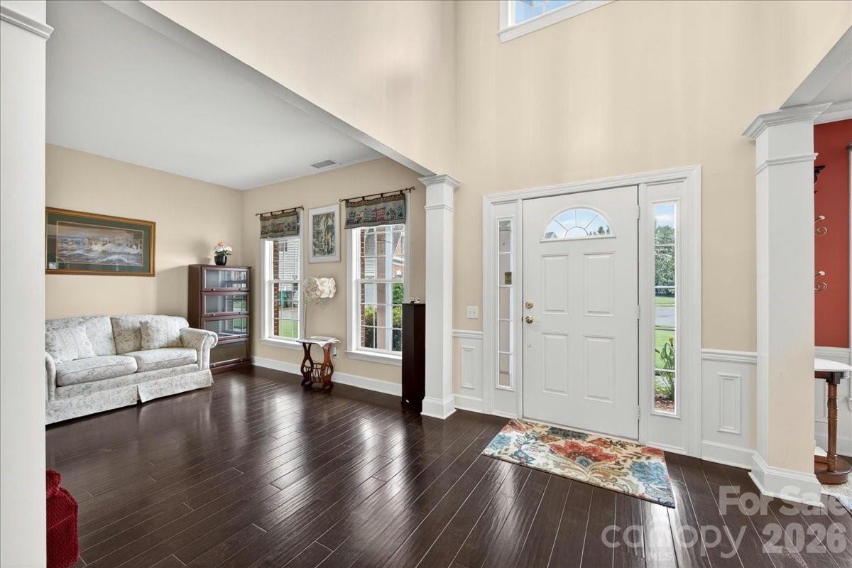 10604 Knight Castle Drive #60 — Charlotte