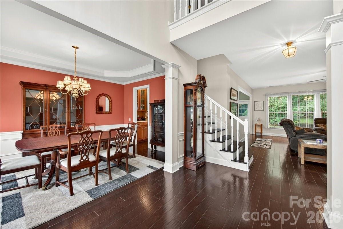 10604 Knight Castle Drive #60 — Charlotte