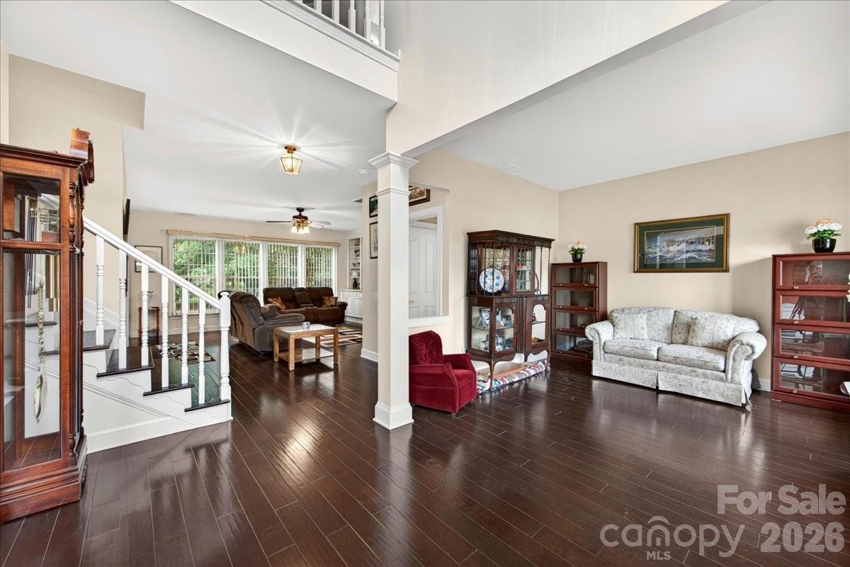 10604 Knight Castle Drive #60 — Charlotte