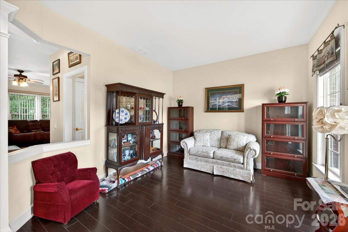 10604 Knight Castle Drive #60 — Charlotte