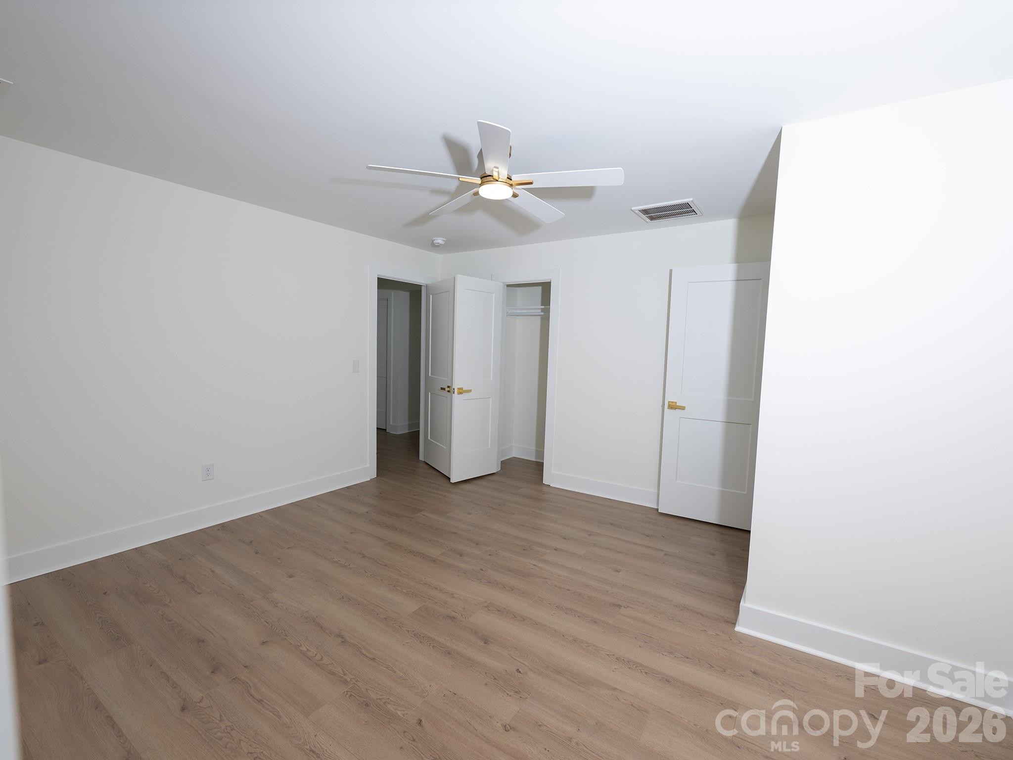 5306 Wales Street — Charlotte