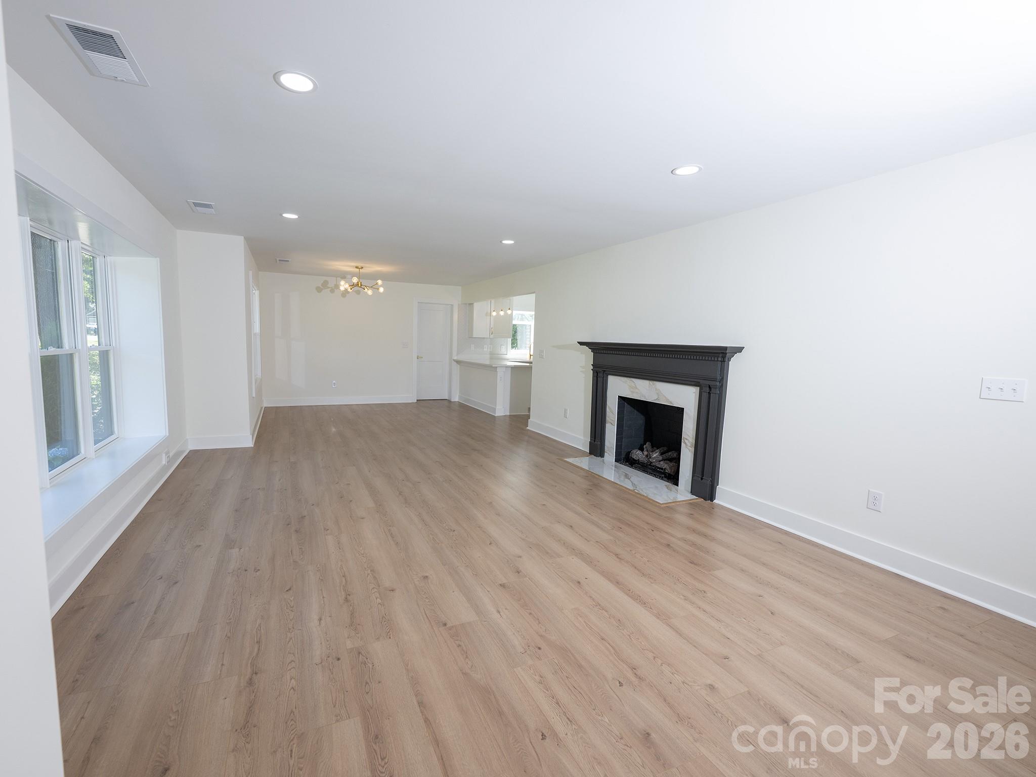 5306 Wales Street — Charlotte