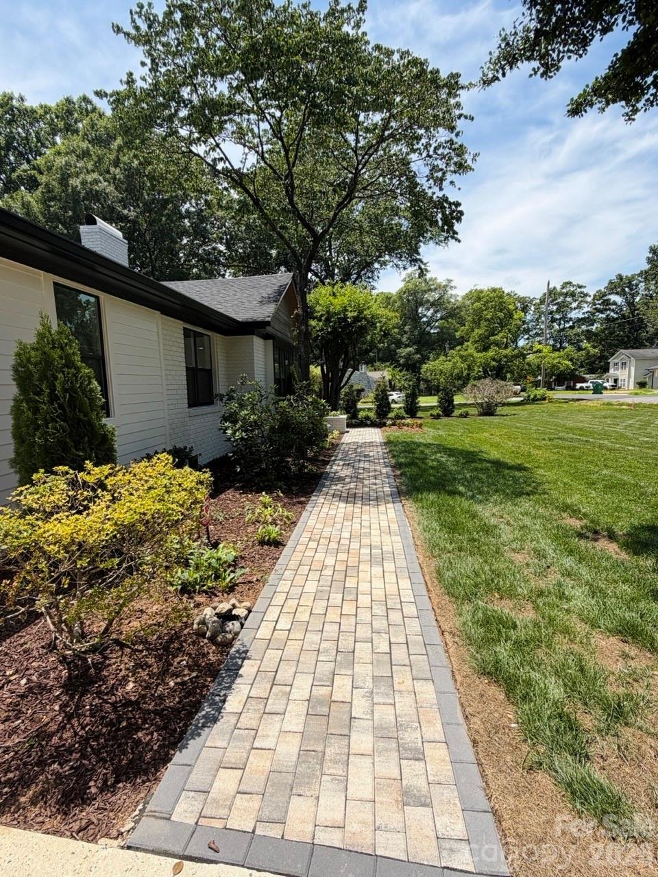 5306 Wales Street — Charlotte