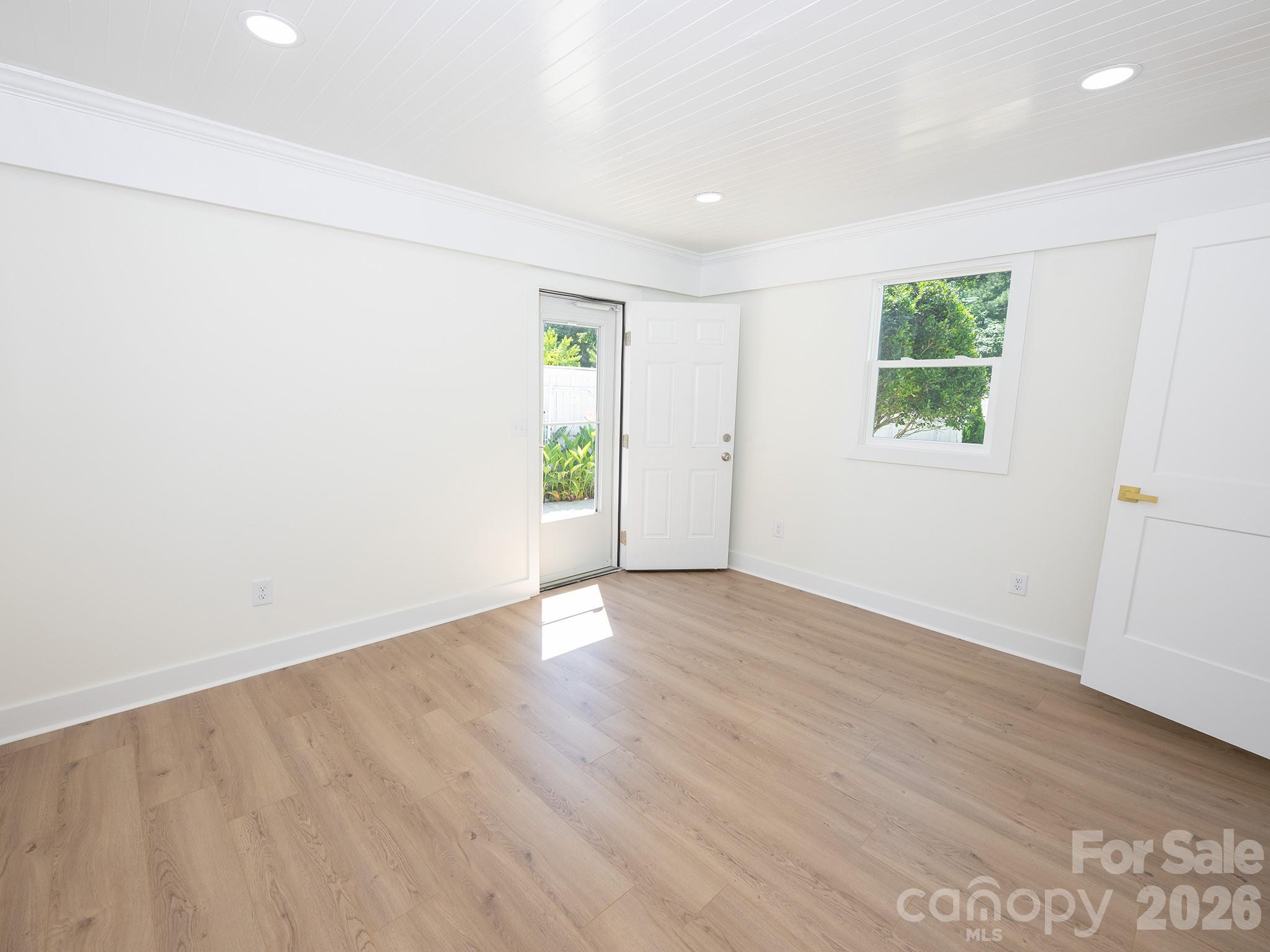 5306 Wales Street — Charlotte