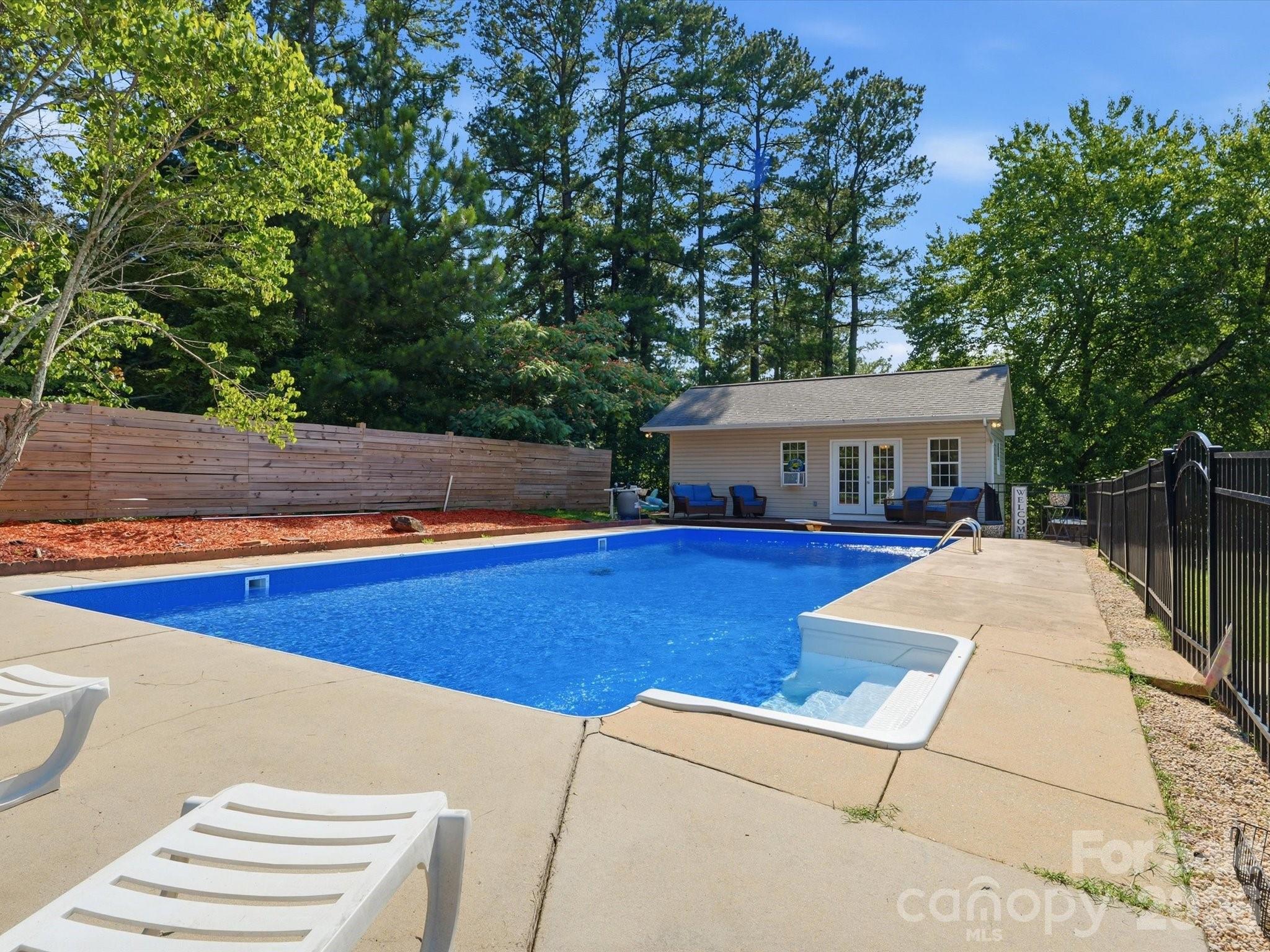 117 Club View Drive — Cherryville