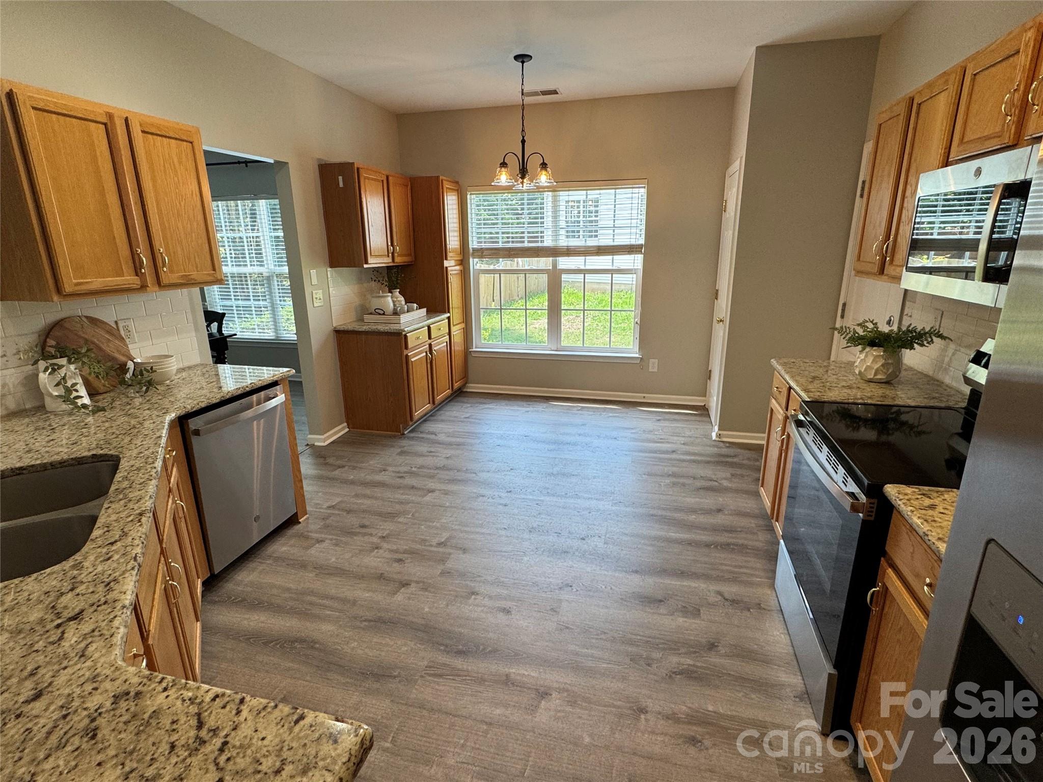18418 Torrence Chapel Estates Circle — Cornelius