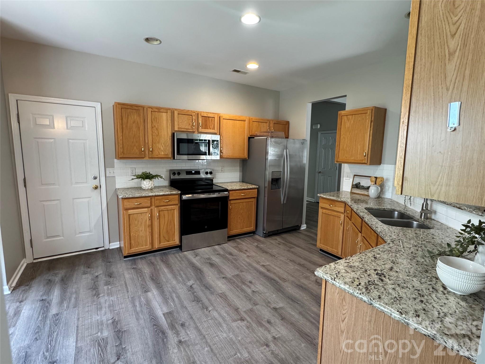 18418 Torrence Chapel Estates Circle — Cornelius