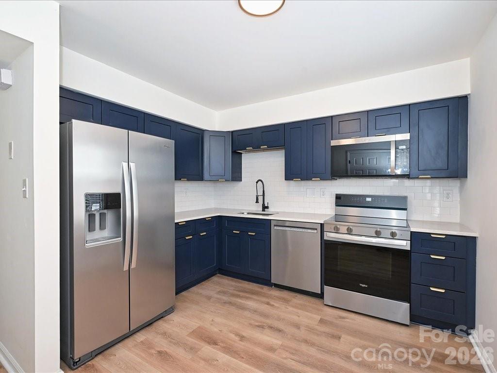 6810 Farmingdale Drive — Charlotte