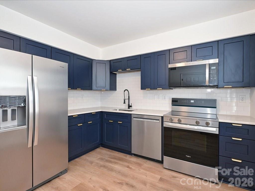 6810 Farmingdale Drive — Charlotte