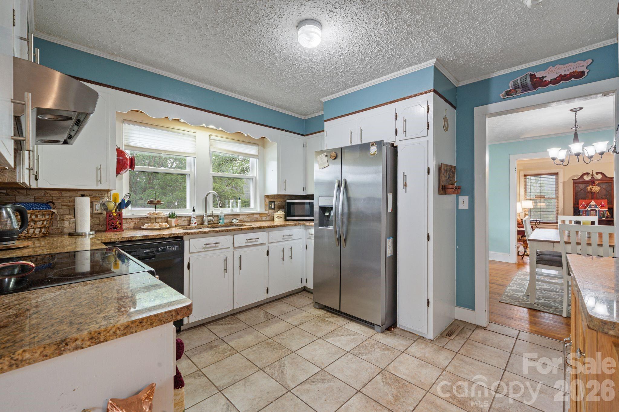 2409 US 70 Highway W — Morganton