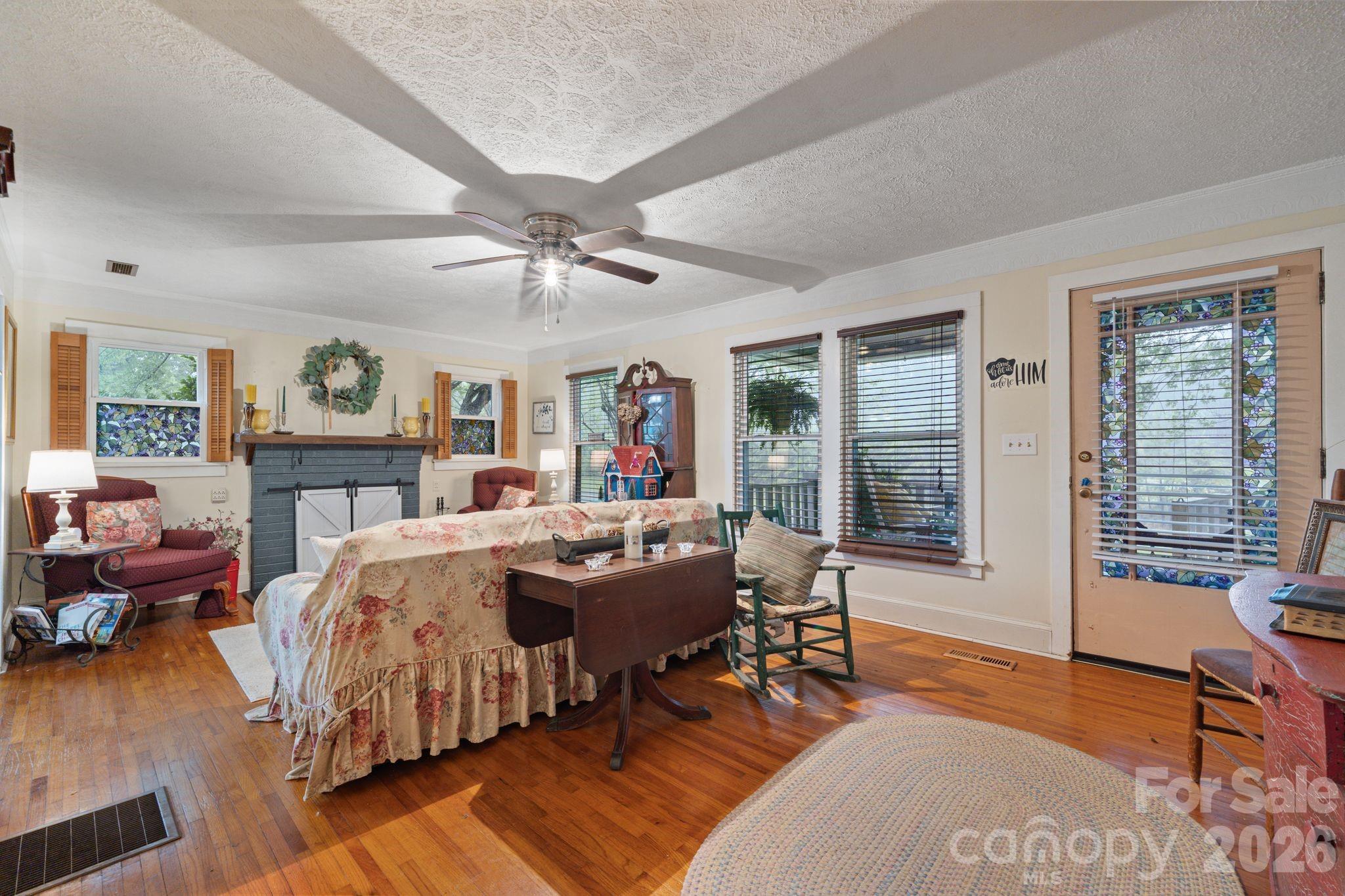 2409 US 70 Highway W — Morganton