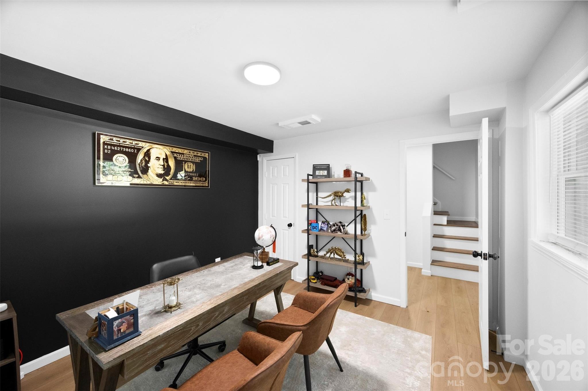 1047 White Plains Road — Charlotte