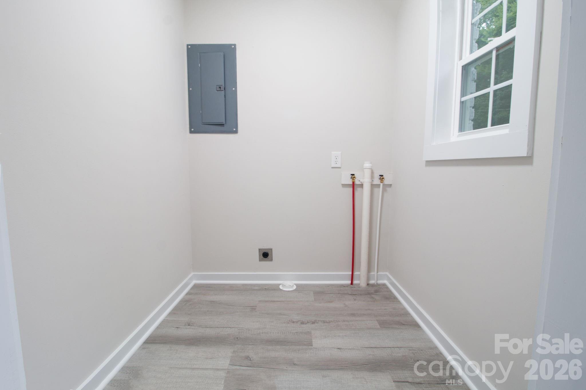 435 W Whitley Street — Norwood