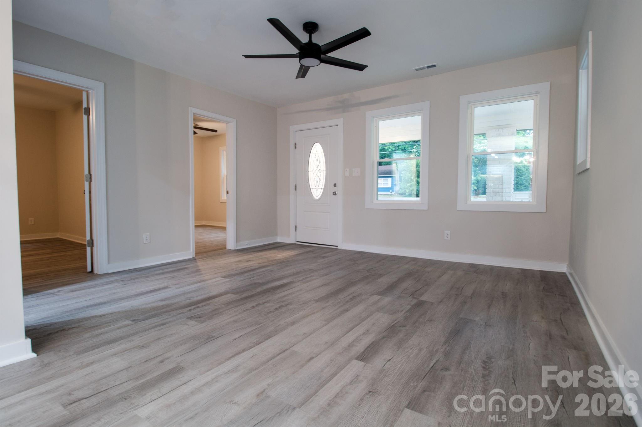 435 W Whitley Street — Norwood