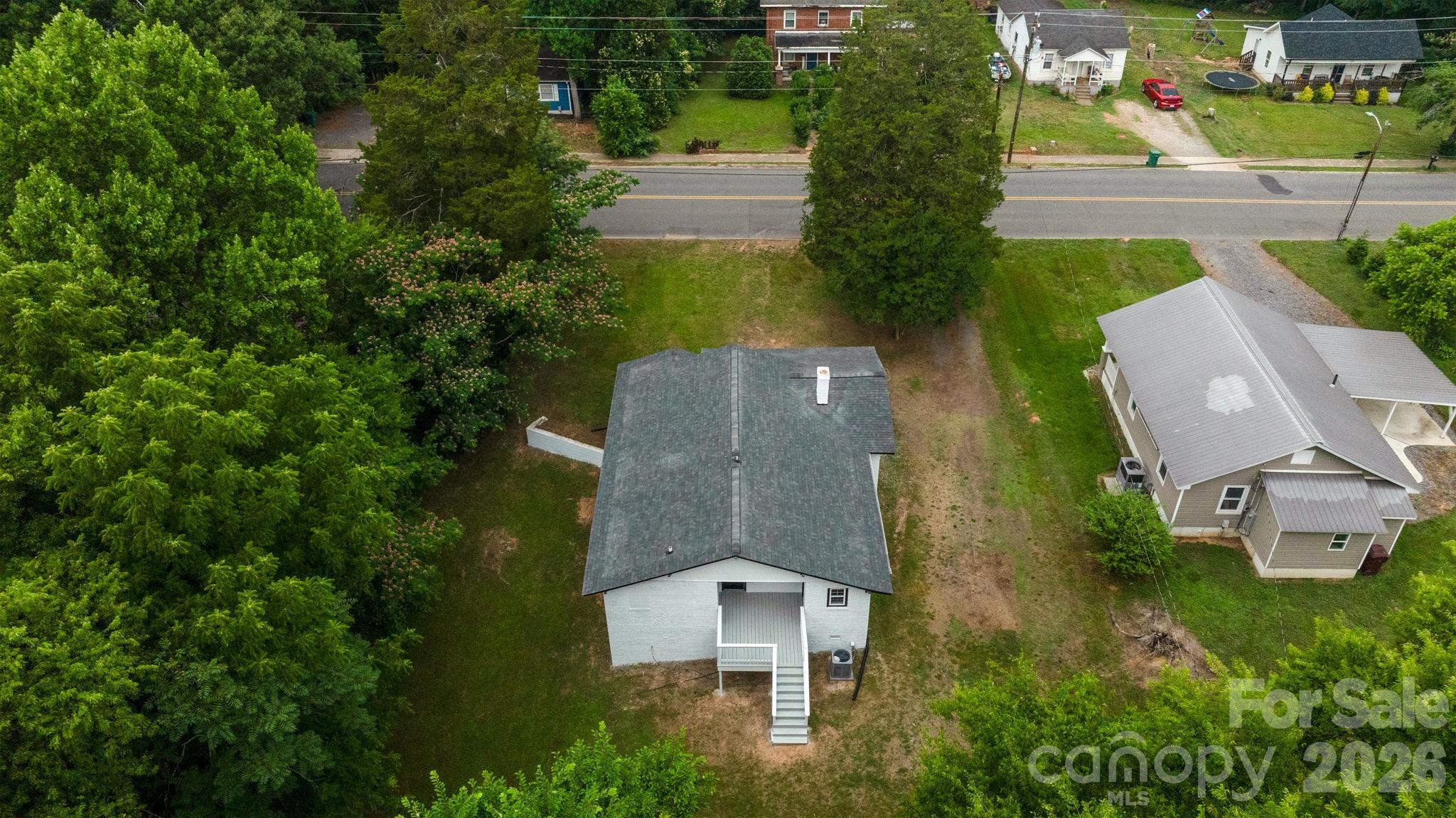 435 W Whitley Street — Norwood