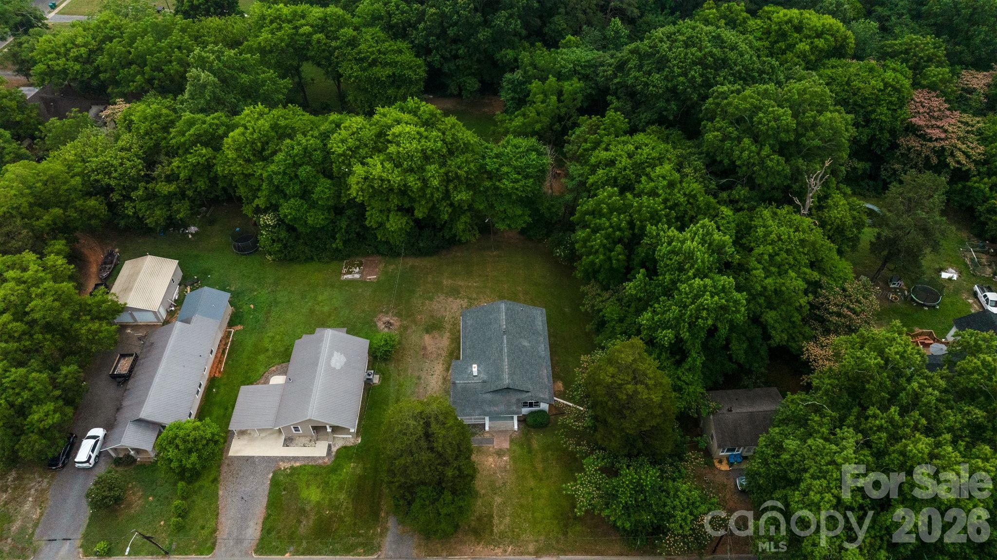 435 W Whitley Street — Norwood