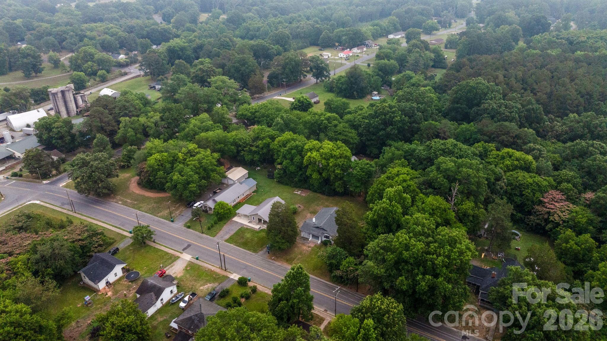 435 W Whitley Street — Norwood