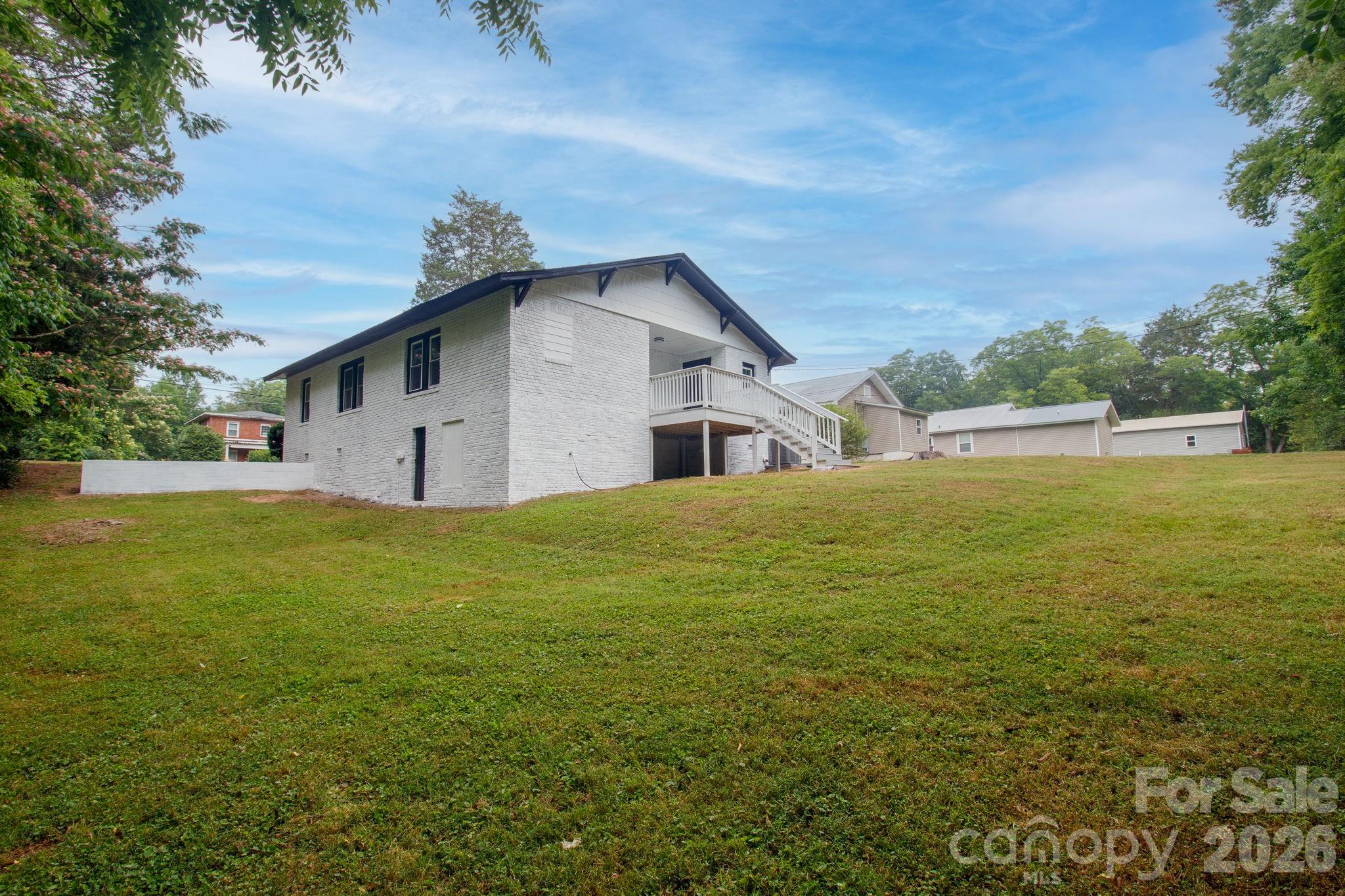 435 W Whitley Street — Norwood