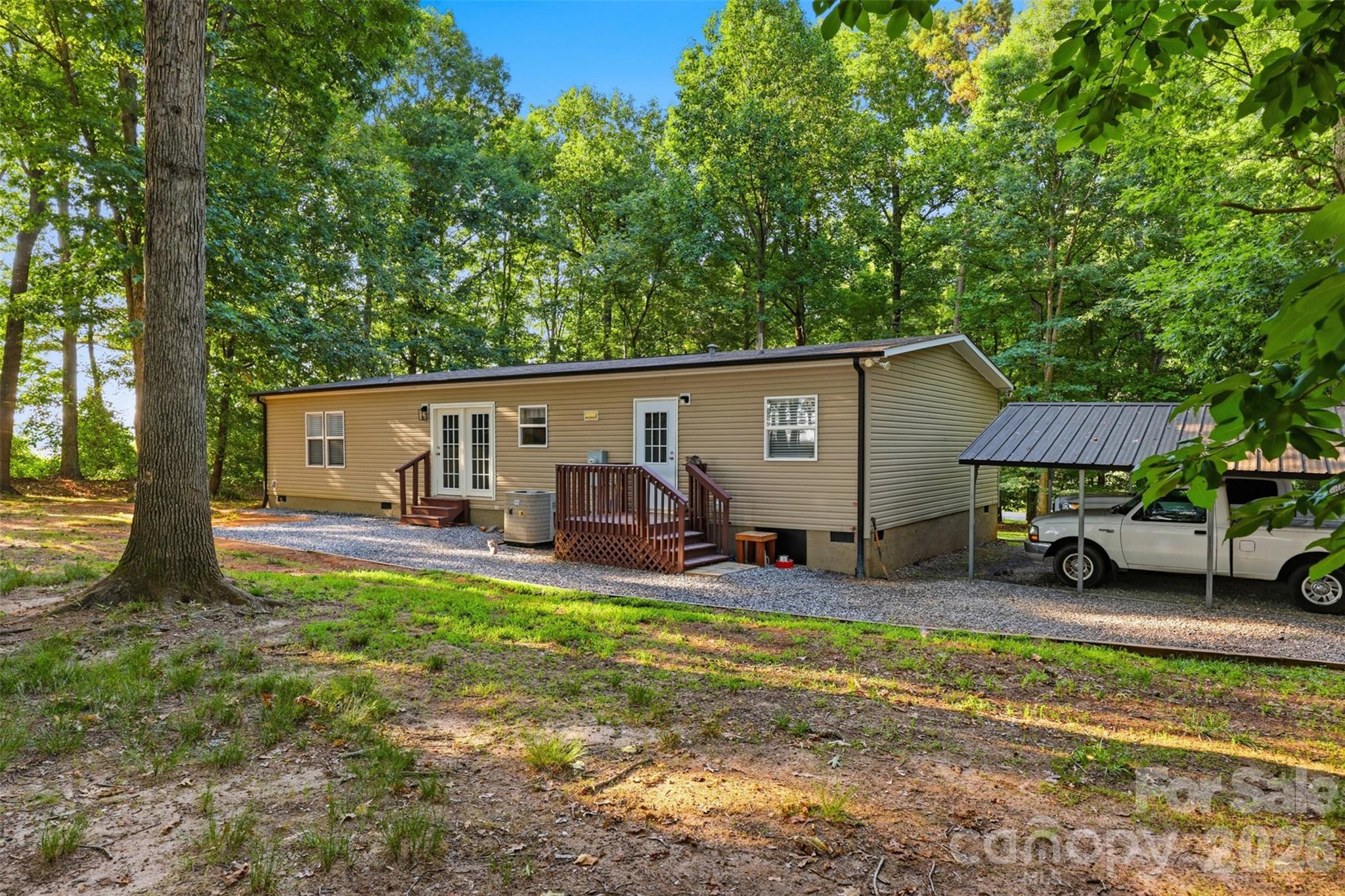 975 Jay Burke Road — Taylorsville