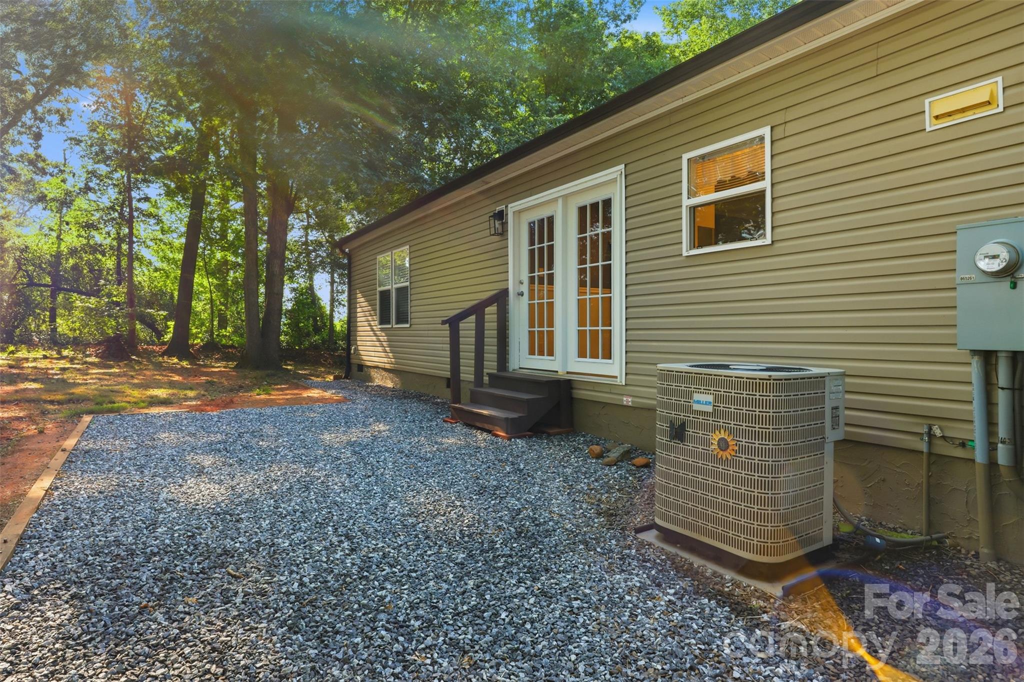 975 Jay Burke Road — Taylorsville
