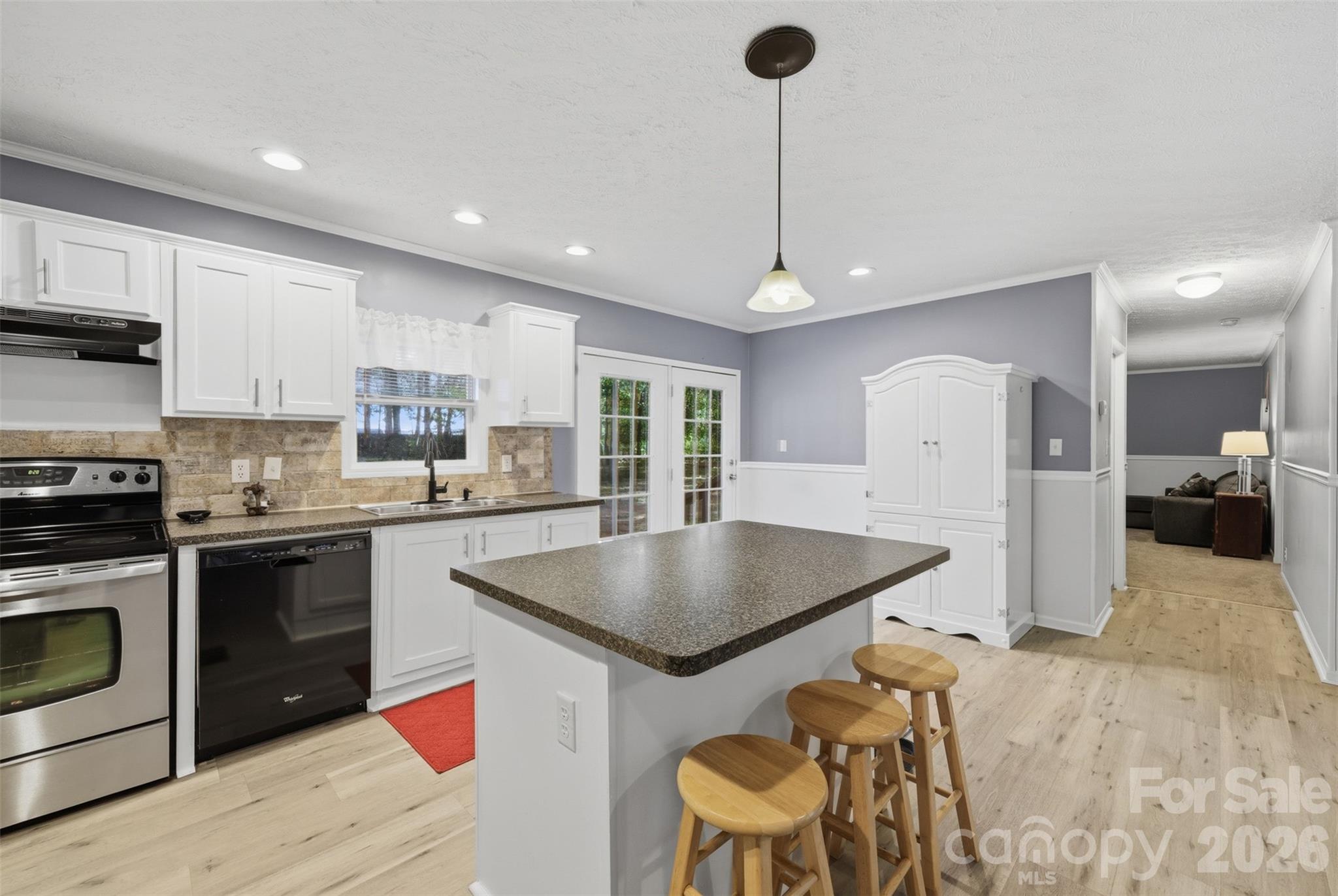 975 Jay Burke Road — Taylorsville