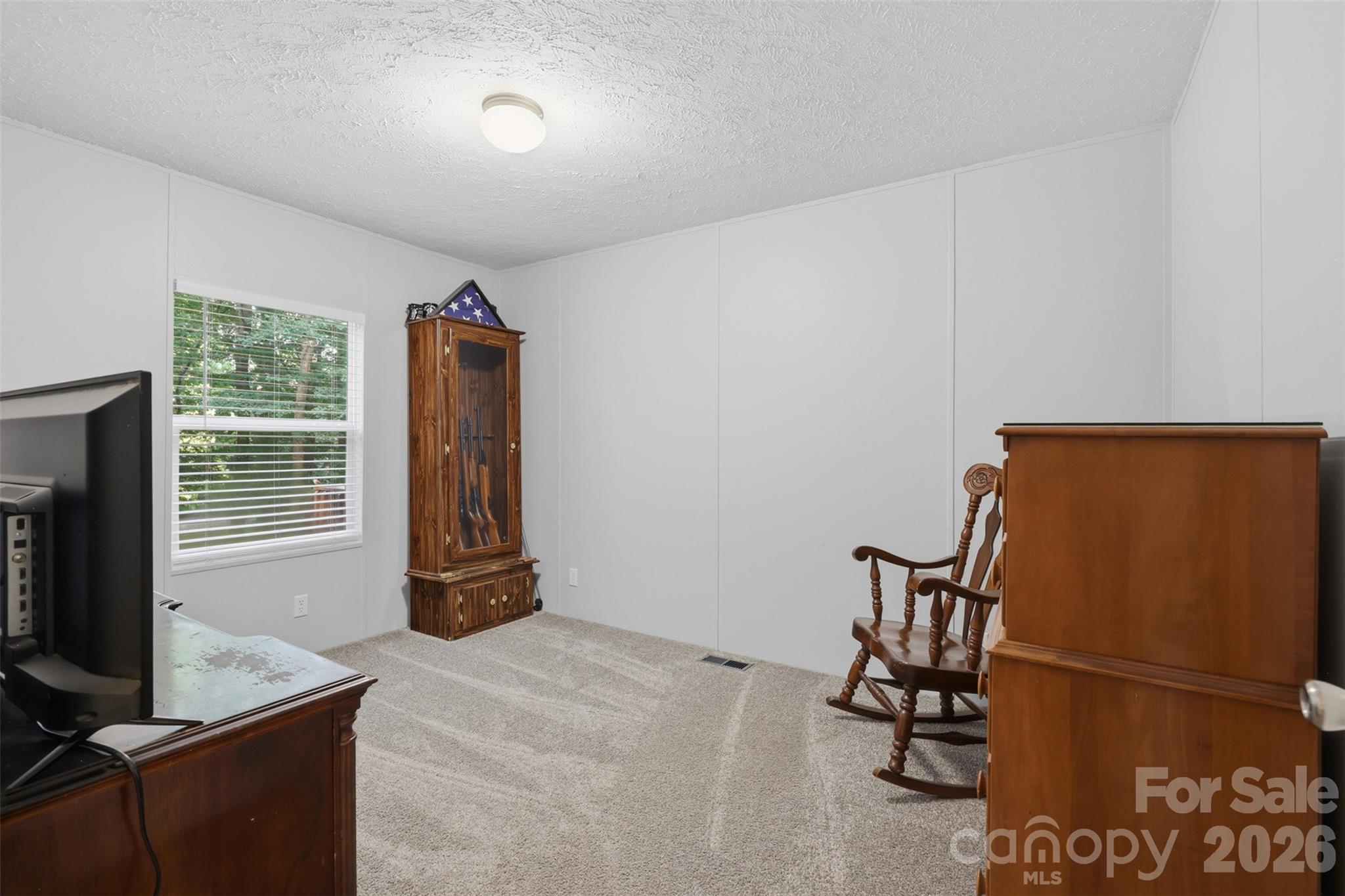 975 Jay Burke Road — Taylorsville
