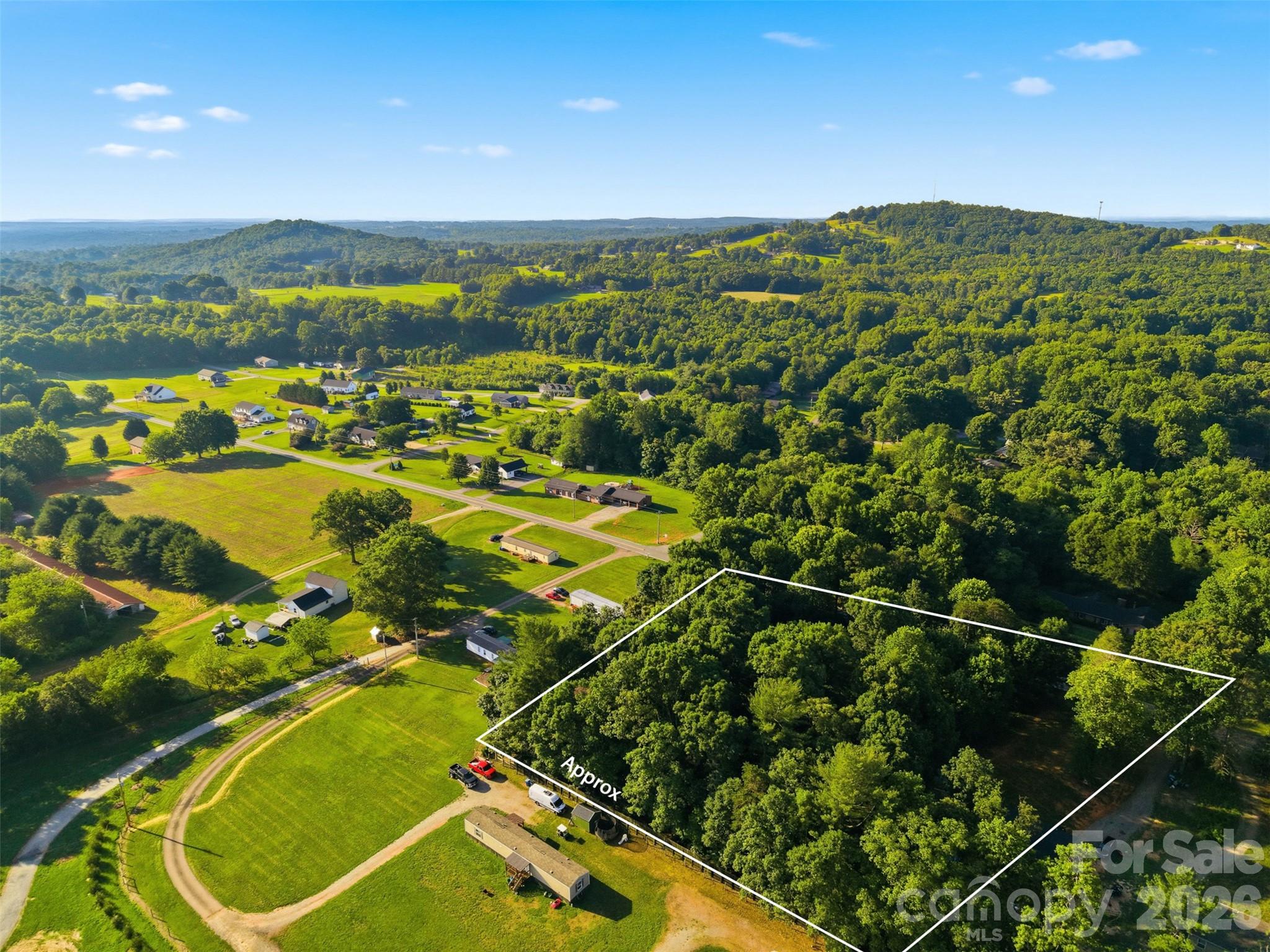 975 Jay Burke Road — Taylorsville