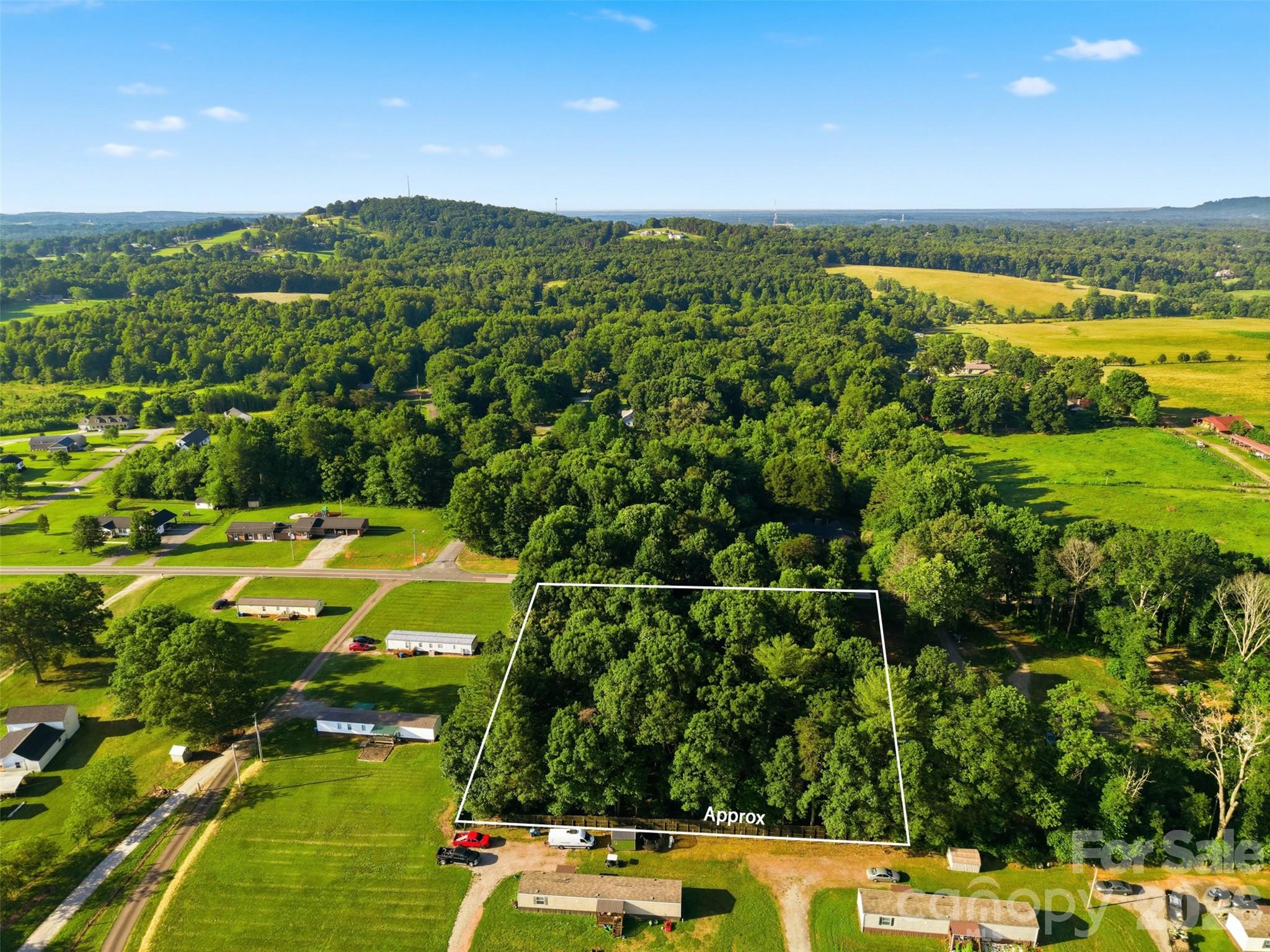 975 Jay Burke Road — Taylorsville