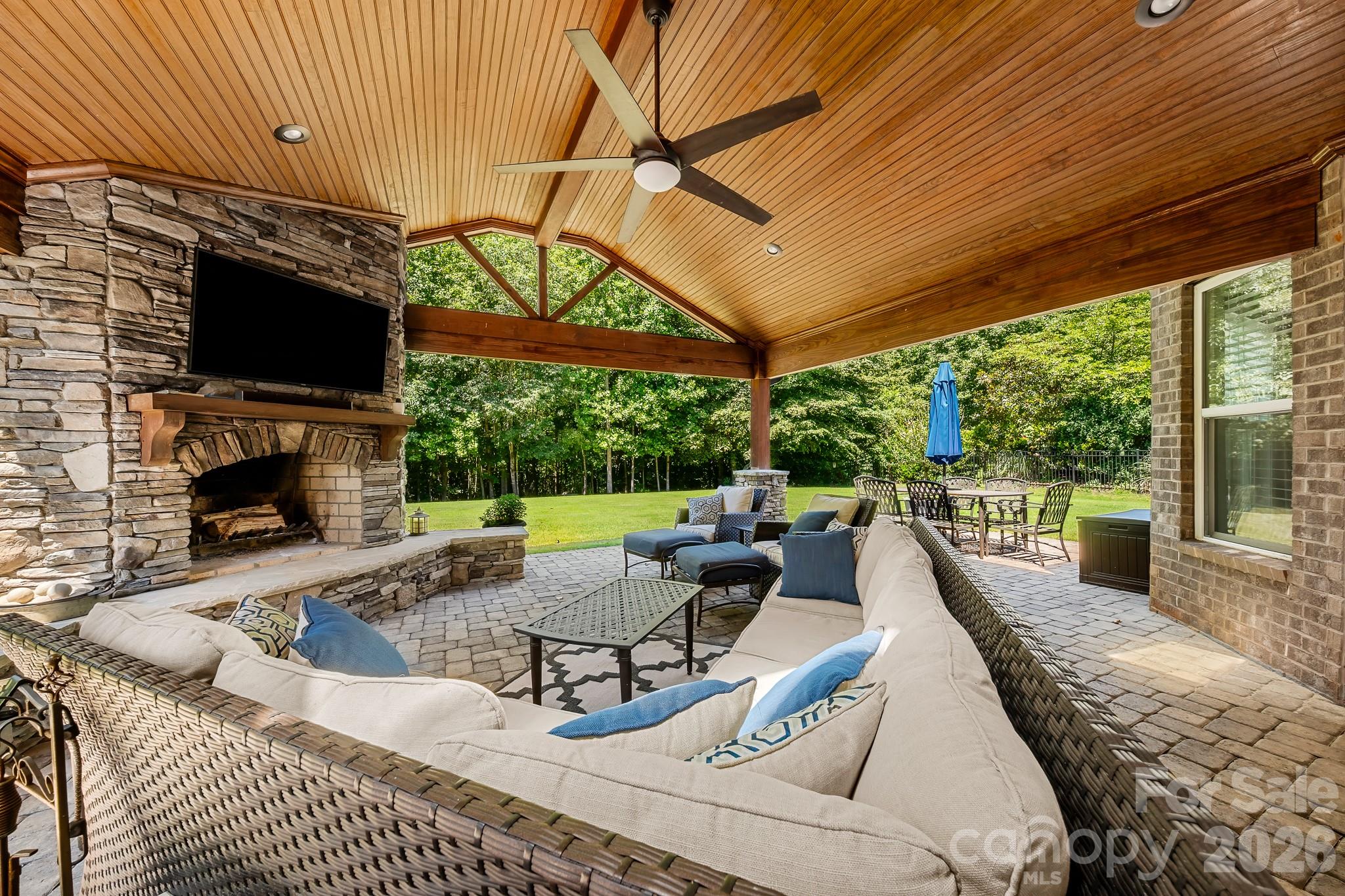 10704 Waxhaw Manor Drive — Waxhaw