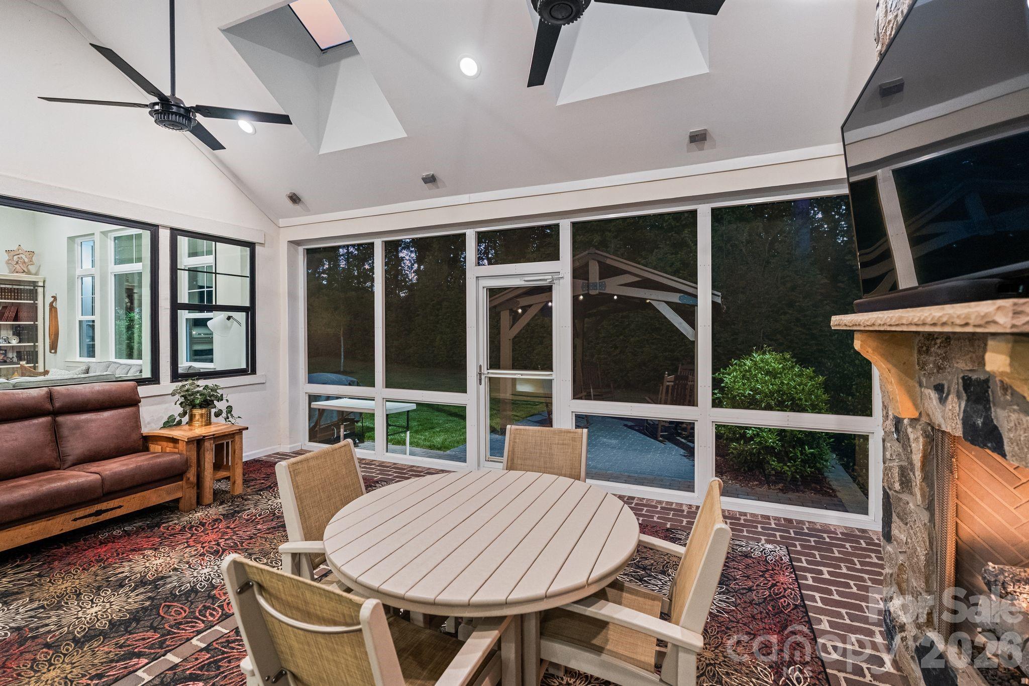 13212 Oak Farm Lane — Huntersville