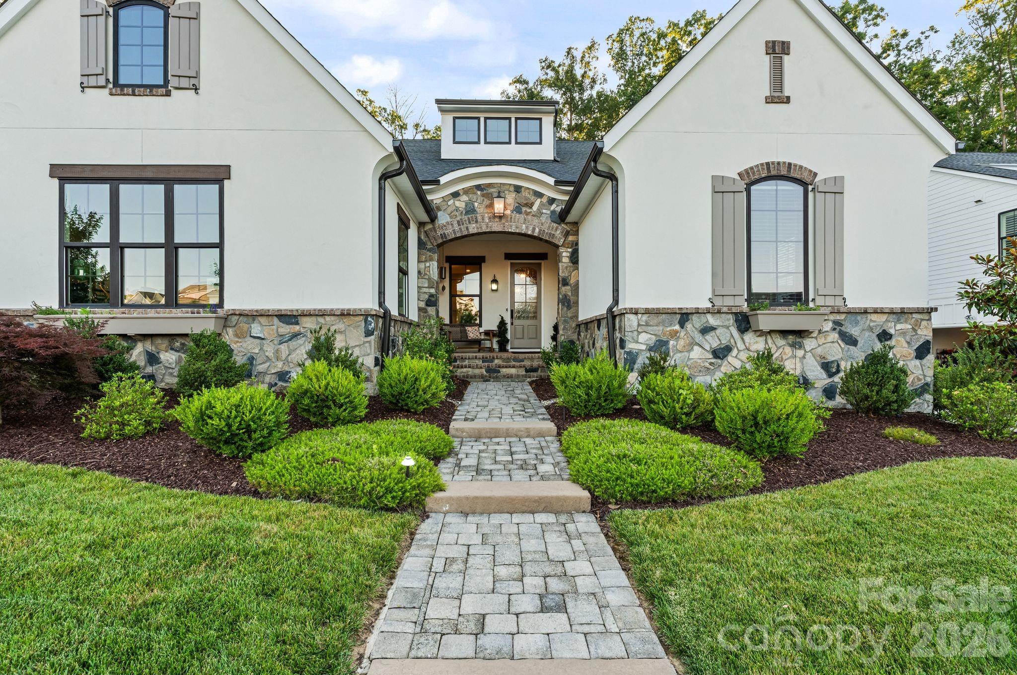 13212 Oak Farm Lane — Huntersville