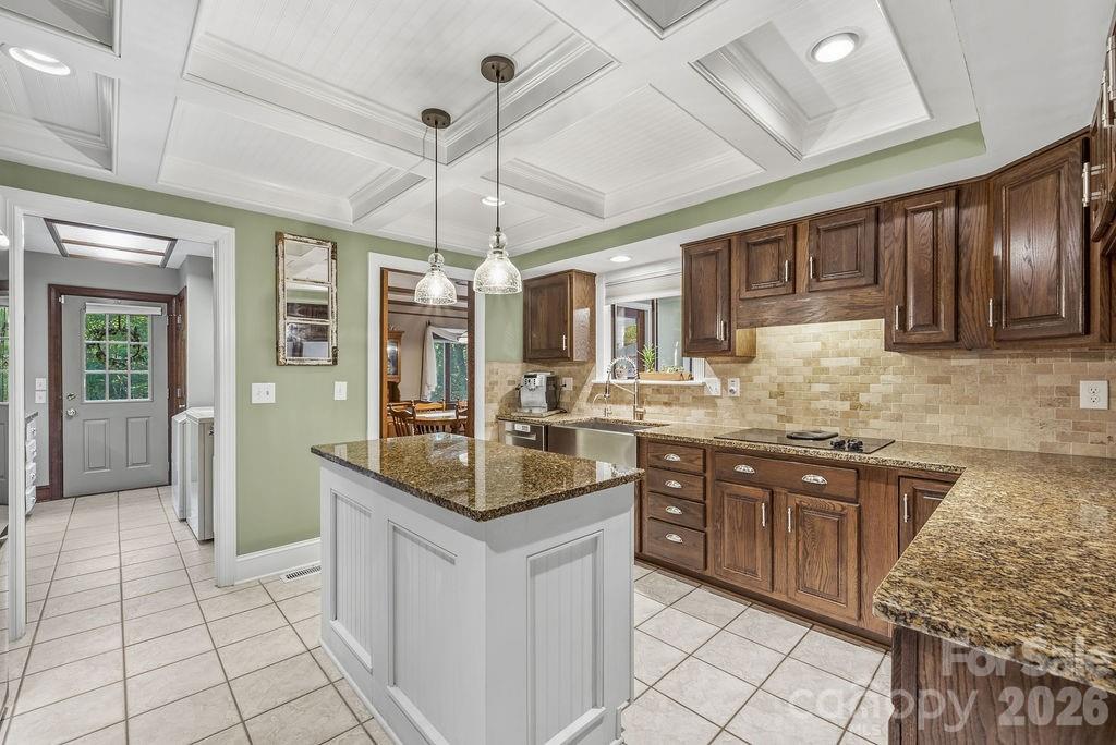 8418 Pine Hill Road — Charlotte