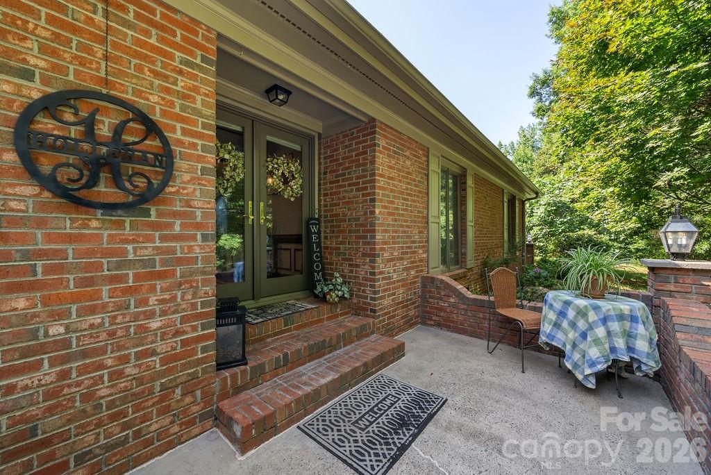 8418 Pine Hill Road — Charlotte