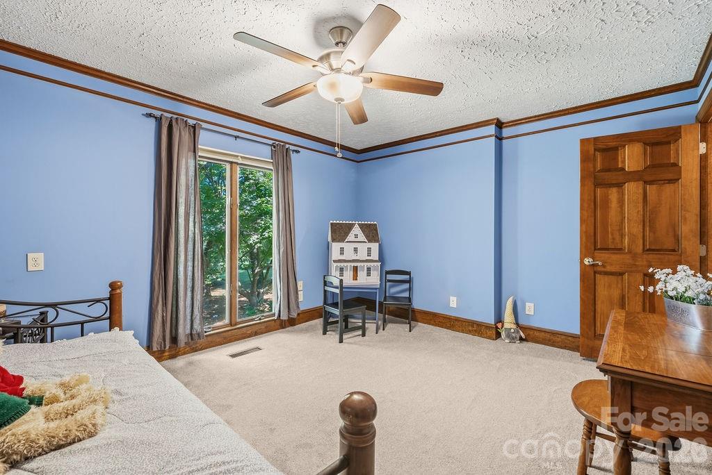 8418 Pine Hill Road — Charlotte