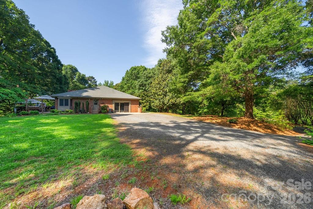 8418 Pine Hill Road — Charlotte