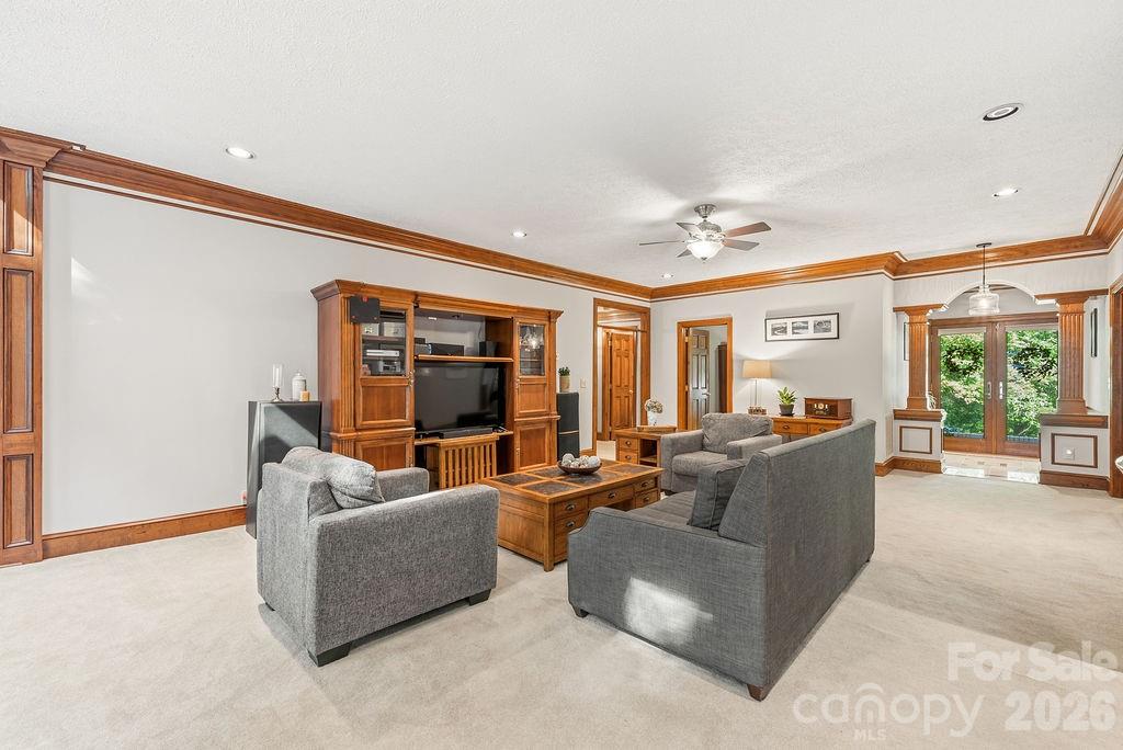 8418 Pine Hill Road — Charlotte